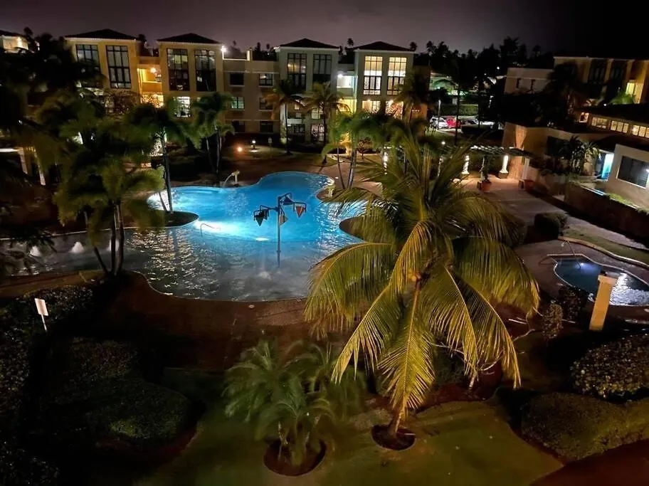 Loiza3 Bed 2 Bath 2 Parking 5 Poolsアパートメント